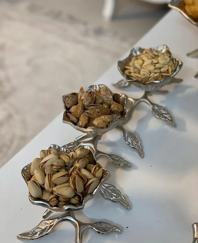 اردوخوری سه خونه لوتوس